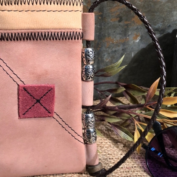 Mini Crossbody Bag NWT Random Voice Leather Suede Purse Live In The Moment NWT - Picture 11 of 12